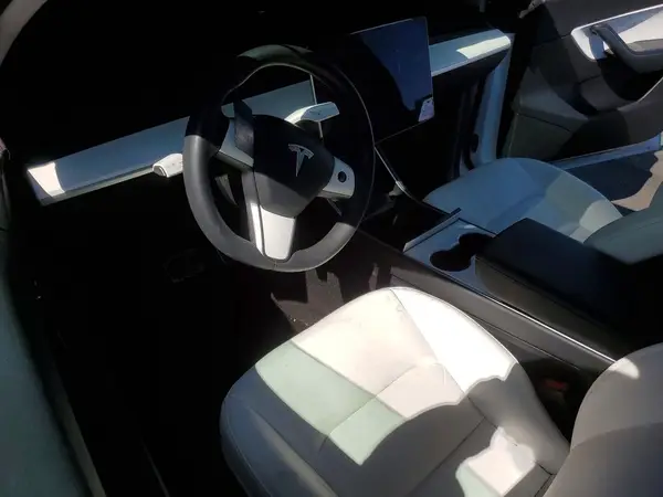 5YJYGDEE3MF090942 2021 TESLA MODEL Y - Image 8