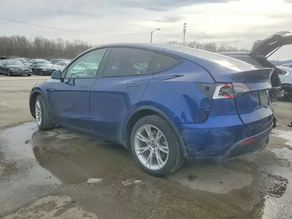 5YJYGDEE3MF105343 2021 TESLA MODEL Y - Image 2