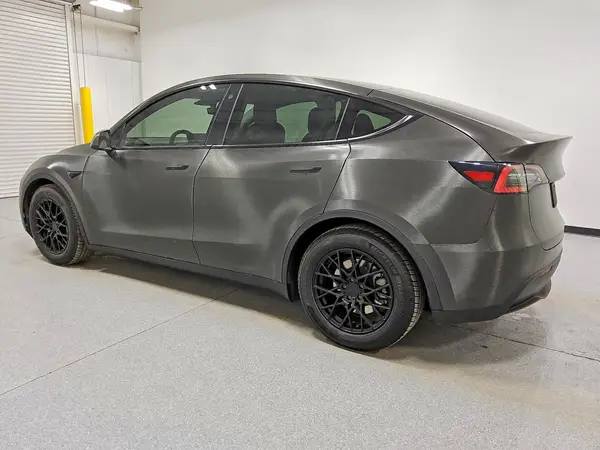 5YJYGDEE3MF108260 2021 TESLA MODEL Y - Image 2