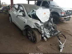 5YJYGDEE3MF118044 2021 TESLA MODEL Y