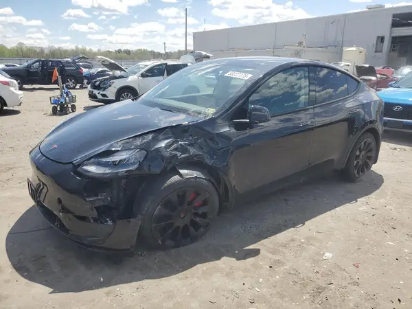 5YJYGDEE3MF129657 2021 TESLA MODEL Y - Image 1