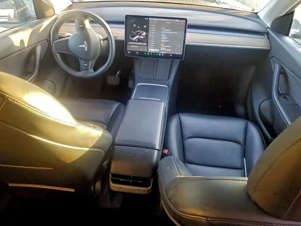5YJYGDEE3MF131084 2021 TESLA MODEL Y - Image 8
