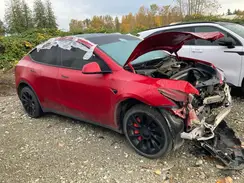 5YJYGDEE3MF141582 2021 TESLA MODEL Y