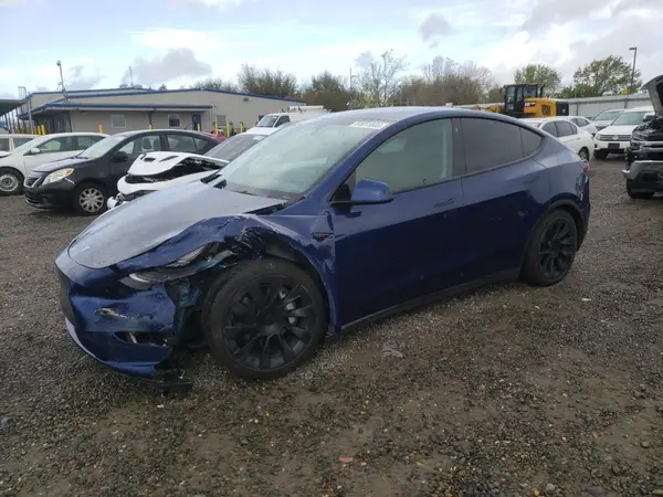 5YJYGDEE3MF143185 2021 TESLA MODEL Y - Image 1