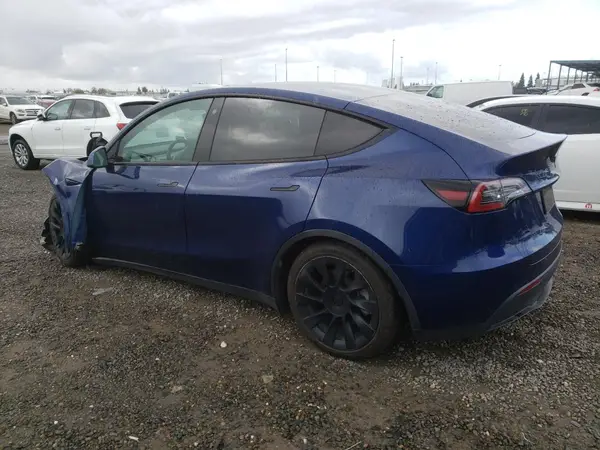 5YJYGDEE3MF143185 2021 TESLA MODEL Y - Image 2