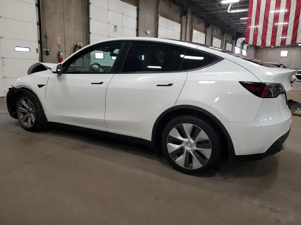 5YJYGDEE3MF145325 2021 TESLA MODEL Y - Image 2