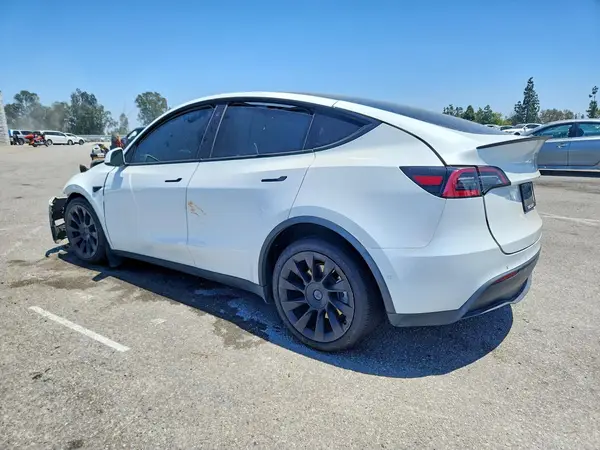 5YJYGDEE3MF151691 2021 TESLA MODEL Y - Image 2