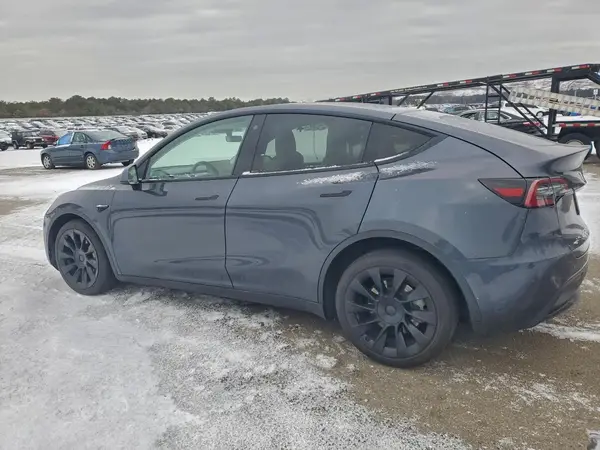 5YJYGDEE3MF158057 2021 TESLA MODEL Y - Image 2