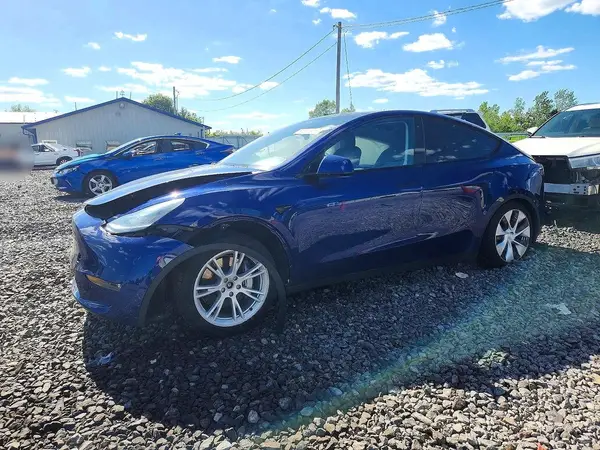 5YJYGDEE3MF183900 2021 TESLA MODEL Y - Image 1