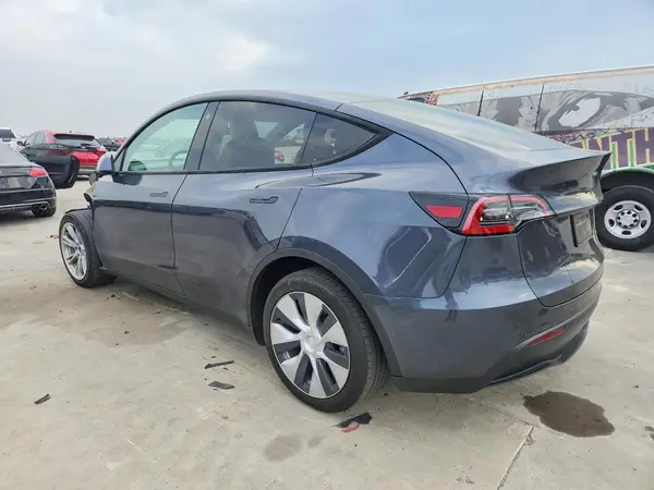 5YJYGDEE3MF187235 2021 TESLA MODEL Y - Image 2