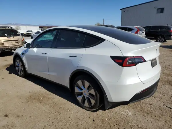 5YJYGDEE3MF195609 2021 TESLA MODEL Y - Image 2