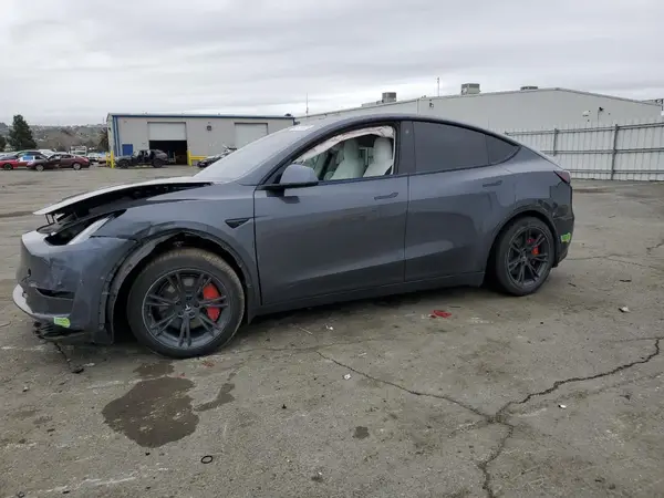 5YJYGDEE3MF195786 2021 TESLA MODEL Y - Image 1