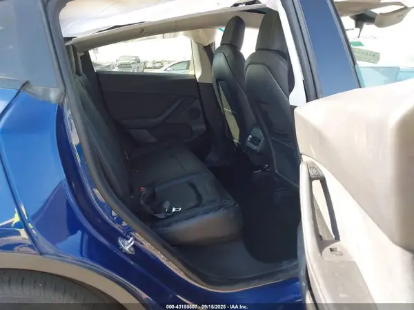 5YJYGDEE3MF196663 2021 TESLA MODEL Y - Image 8