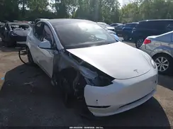 5YJYGDEE3MF196694 2021 TESLA MODEL Y