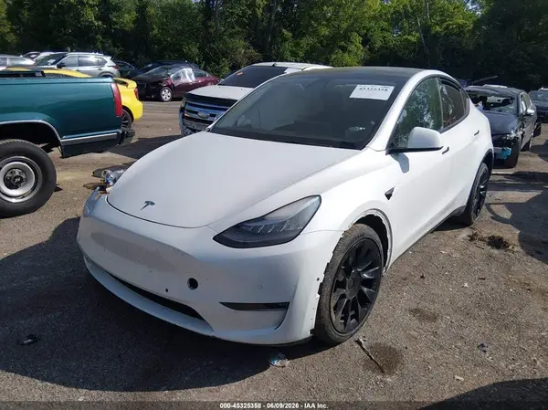 5YJYGDEE3MF196694 2021 TESLA MODEL Y - Image 2