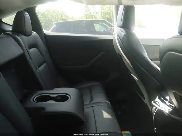 5YJYGDEE3MF196694 2021 TESLA MODEL Y - Image 8