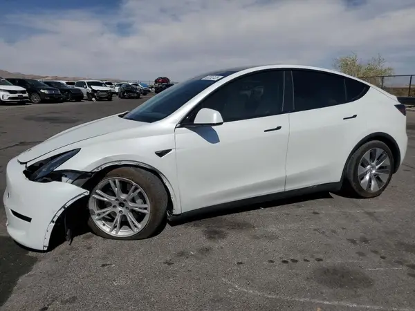 5YJYGDEE3MF197716 2021 TESLA MODEL Y - Image 1