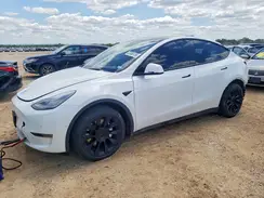 5YJYGDEE3MF199305 2021 TESLA MODEL Y