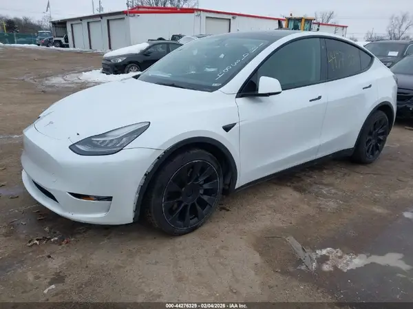 5YJYGDEE3MF199384 2021 TESLA MODEL Y - Image 2