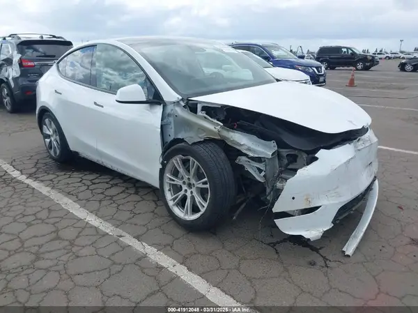 5YJYGDEE3MF214952 2021 TESLA MODEL Y - Image 1