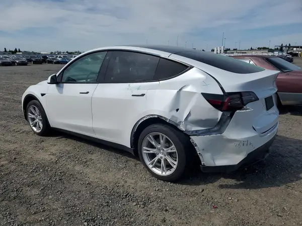 5YJYGDEE3MF225109 2021 TESLA MODEL Y - Image 2
