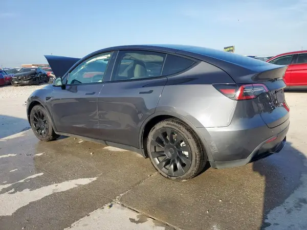 5YJYGDEE3MF228558 2021 TESLA MODEL Y - Image 2