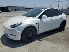 5YJYGDEE3MF231976 2021 TESLA MODEL Y