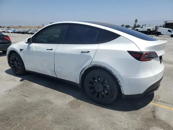 5YJYGDEE3MF231976 2021 TESLA MODEL Y - Image 2