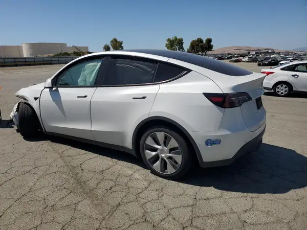 5YJYGDEE3MF233081 2021 TESLA MODEL Y - Image 2