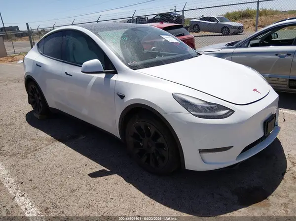 5YJYGDEE3MF241973 2021 TESLA MODEL Y - Image 1