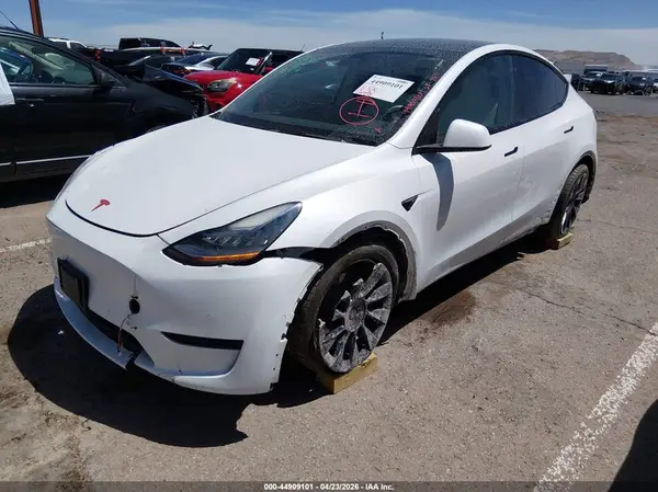 5YJYGDEE3MF241973 2021 TESLA MODEL Y - Image 2
