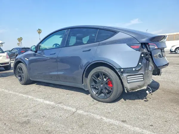 5YJYGDEE3MF246512 2021 TESLA MODEL Y - Image 2