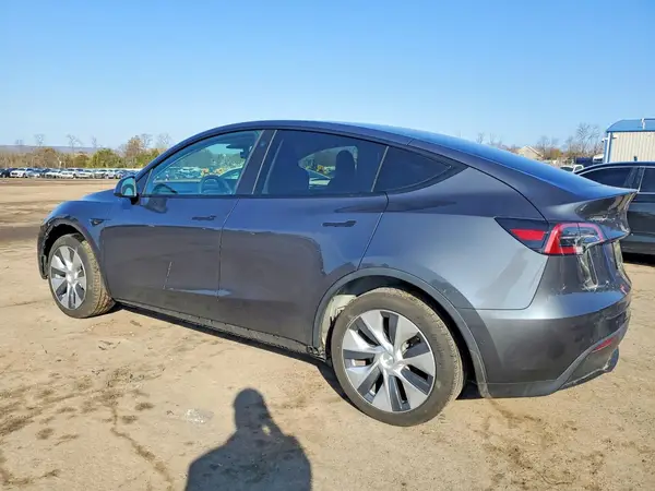5YJYGDEE3MF248650 2021 TESLA MODEL Y - Image 2