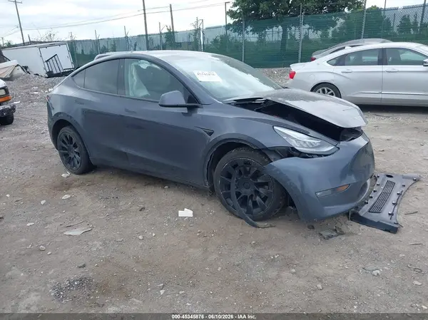5YJYGDEE3MF251600 2021 TESLA MODEL Y - Image 1