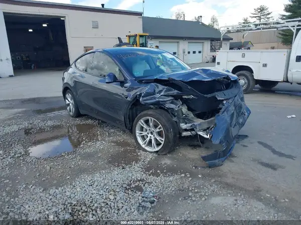 5YJYGDEE3MF254383 2021 TESLA MODEL Y - Image 1
