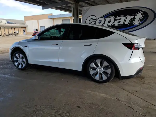 5YJYGDEE3MF263195 2021 TESLA MODEL Y - Image 2