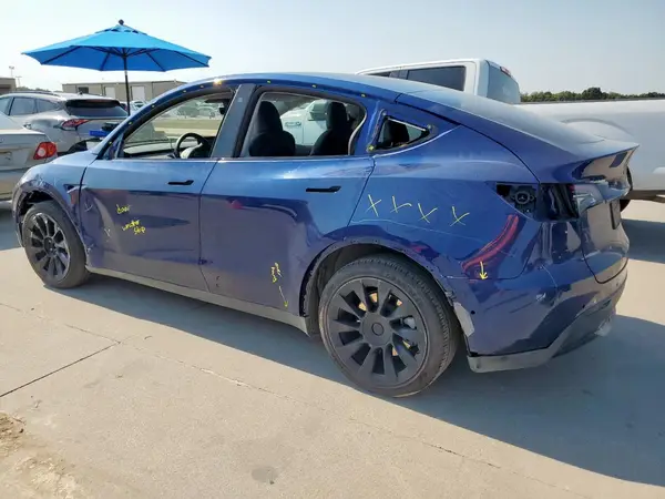 5YJYGDEE3MF266338 2021 TESLA MODEL Y - Image 2