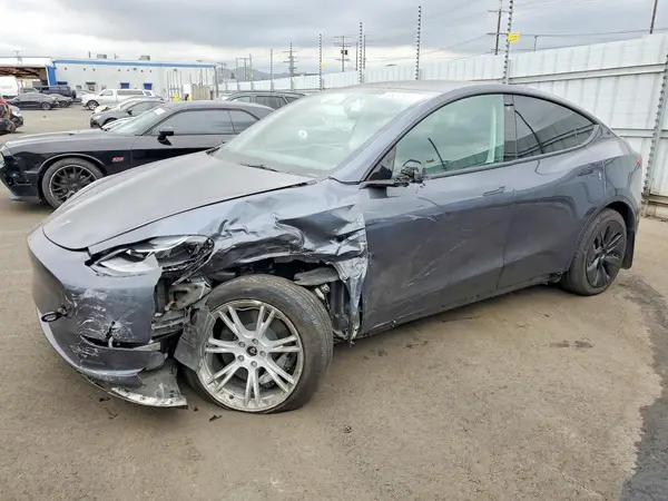 5YJYGDEE3MF269871 2021 TESLA MODEL Y - Image 1