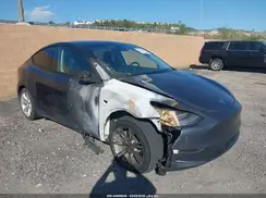 5YJYGDEE3MF272835 2021 TESLA MODEL Y