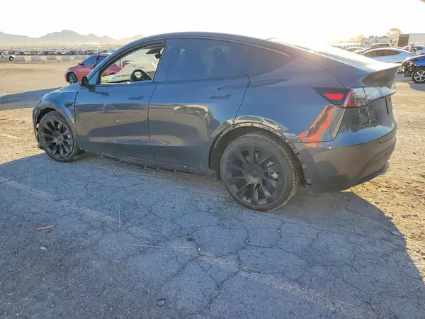 5YJYGDEE3MF278182 2021 TESLA MODEL Y - Image 2