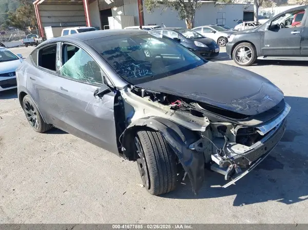 5YJYGDEE3MF287609 2021 TESLA MODEL Y - Image 1