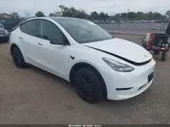 5YJYGDEE3MF295032 2021 TESLA MODEL Y