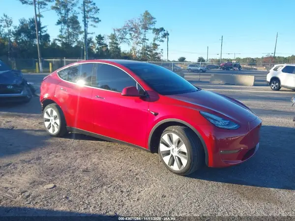 5YJYGDEE3MF299386 2021 TESLA MODEL Y - Image 1