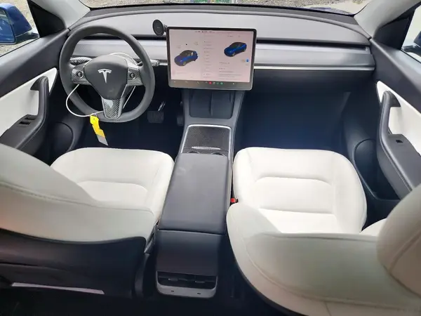 5YJYGDEE3MF303680 2021 TESLA MODEL Y - Image 8