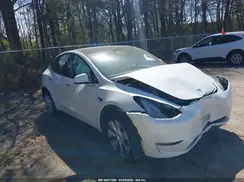 5YJYGDEE3MF306756 2021 TESLA MODEL Y