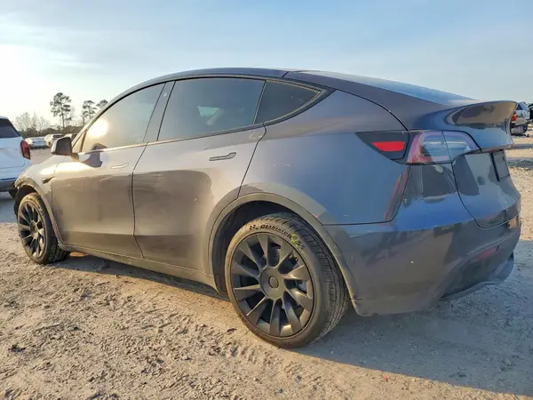 5YJYGDEE4LF001703 2020 TESLA MODEL Y - Image 2