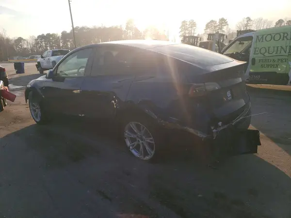 5YJYGDEE4LF006920 2020 TESLA MODEL Y - Image 2