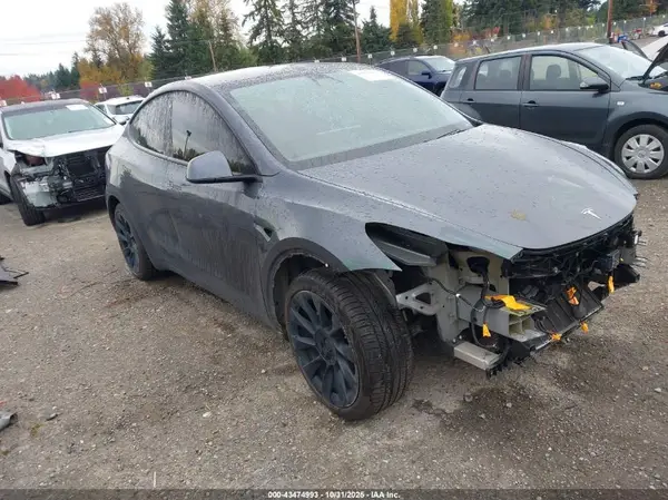 5YJYGDEE4LF014550 2020 TESLA MODEL Y - Image 1