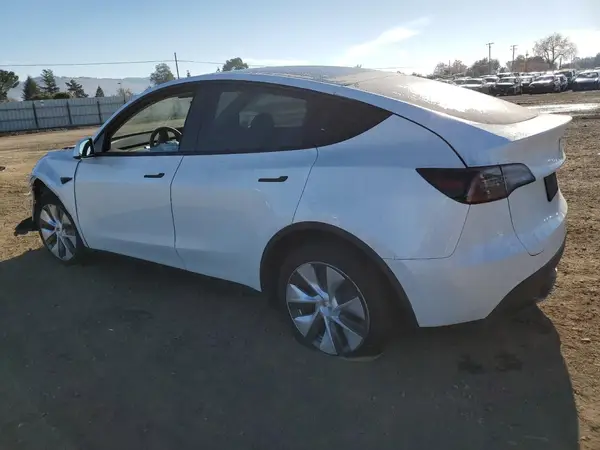 5YJYGDEE4LF015455 2020 TESLA MODEL Y - Image 2