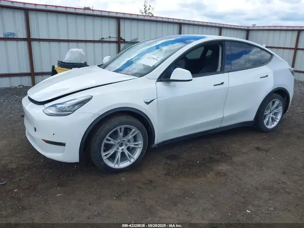5YJYGDEE4LF016749 2020 TESLA MODEL Y - Image 2